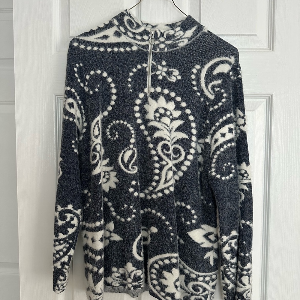 Chico's Dark Blue and White Zip-Up Sweater